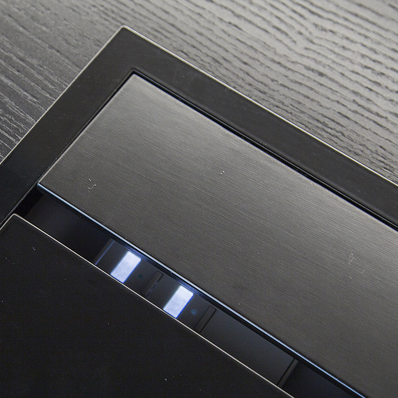 Kokoustilan pöytäkaivo - Presson Oy