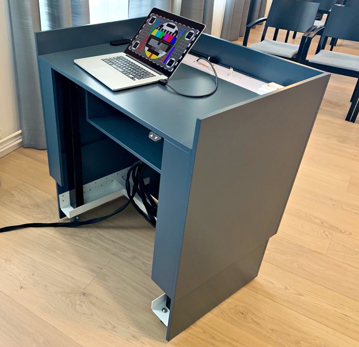 Presson_Podium+W1000_custom Podium Plus - Presson