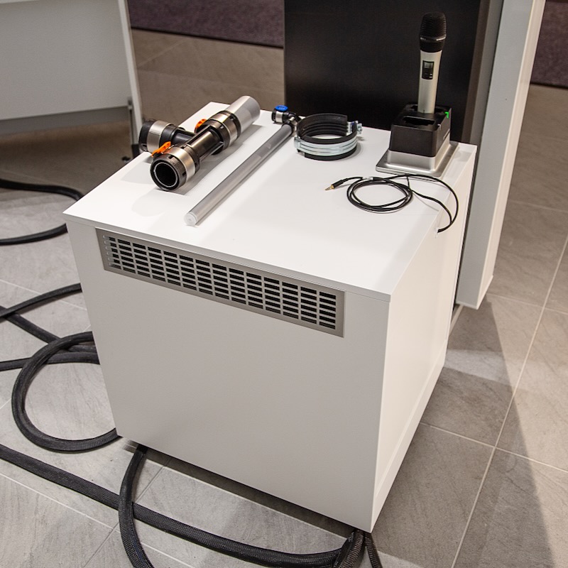 Presson Oy AV-Rack - AV-kaluste viimeistely valkoinen