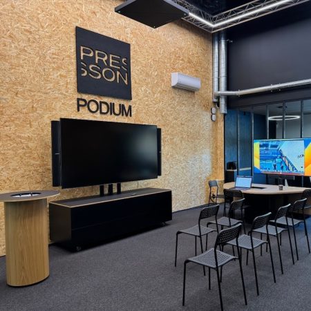 Presson Oy Cabin S2000-S2400 - Näyttökaluste musta viimeistely