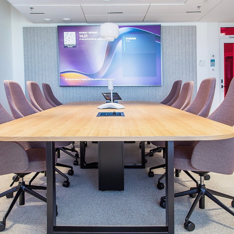 Presson Oy Conference Table, Micro- Esityskaluste viimeistely tamiiviilu